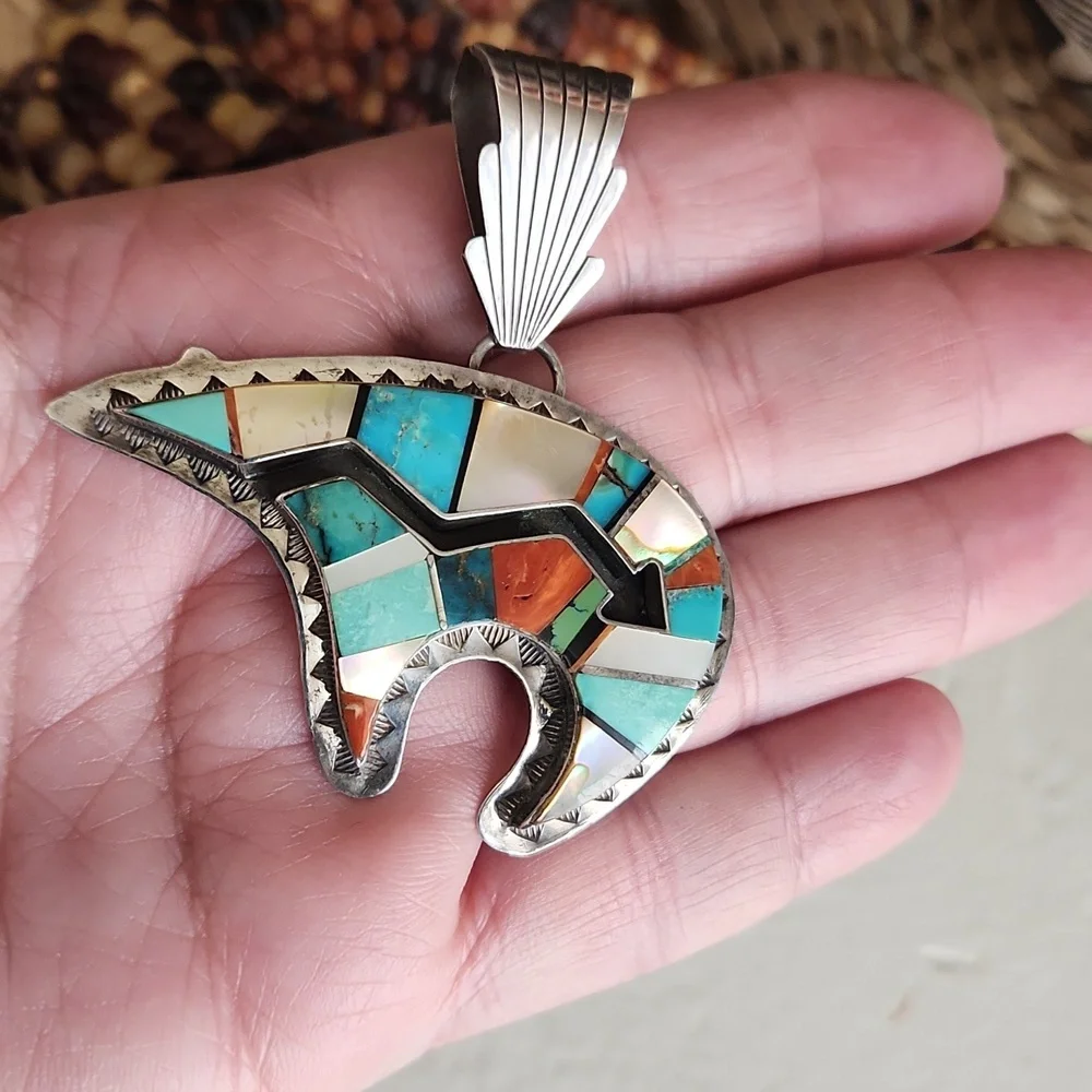 Vintage Native American Navajo Vintage Inlaid Bear Pendant by Danny Clark ππ» - Picture 8 of 13